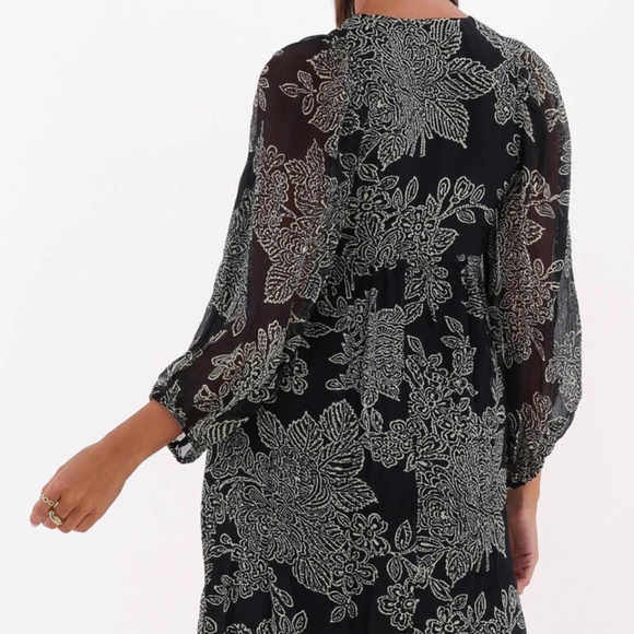 Vanessa Bruno Silk Mini Vogue Dress - Size 38 F - Picture 3 of 13